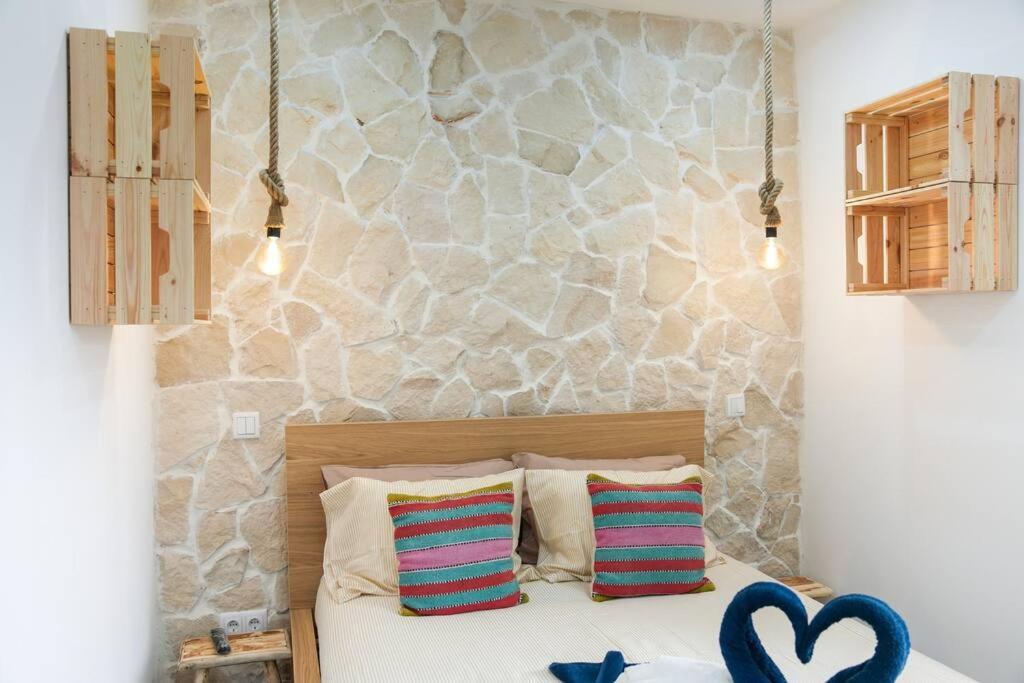 Gyula Old Town Apartment อัลบูเฟรา ภายนอก รูปภาพ