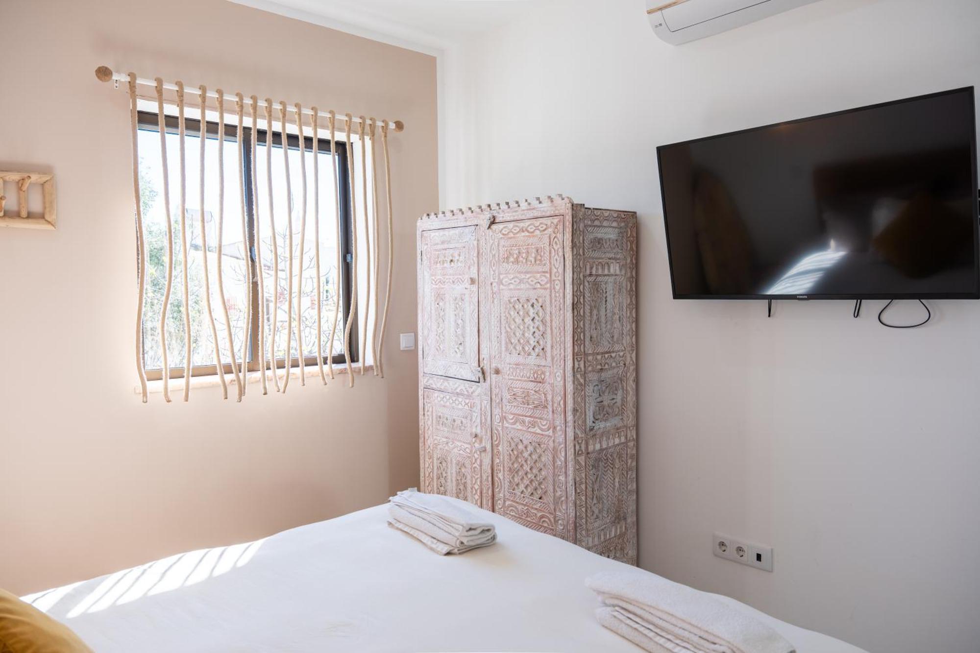 Gyula Old Town Apartment อัลบูเฟรา ภายนอก รูปภาพ